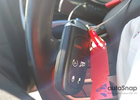 2019 Jeep Cherokee High Altitude 4X4 из США, поврежденный, VIN 1C4PJMDN2KD342585